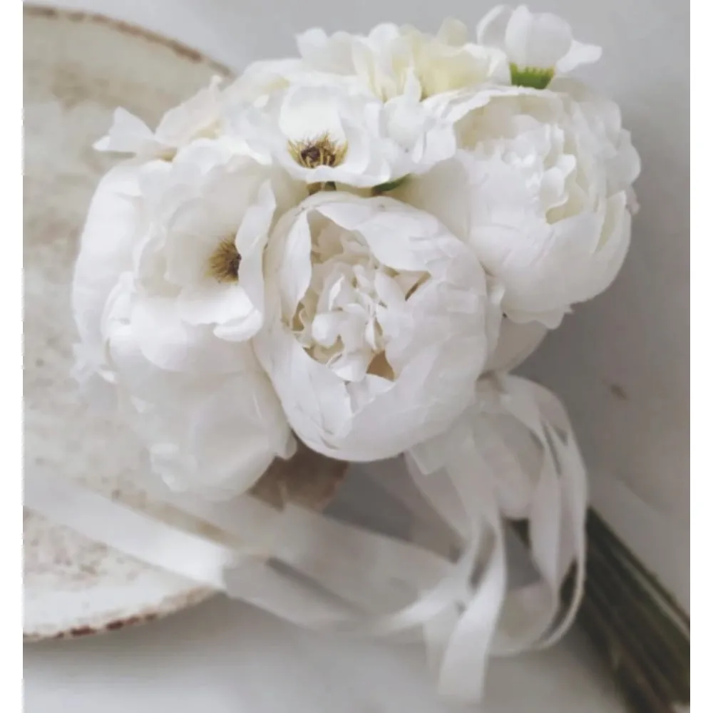 Şakaik Gelin Buketi ve Yaka Çiçeği